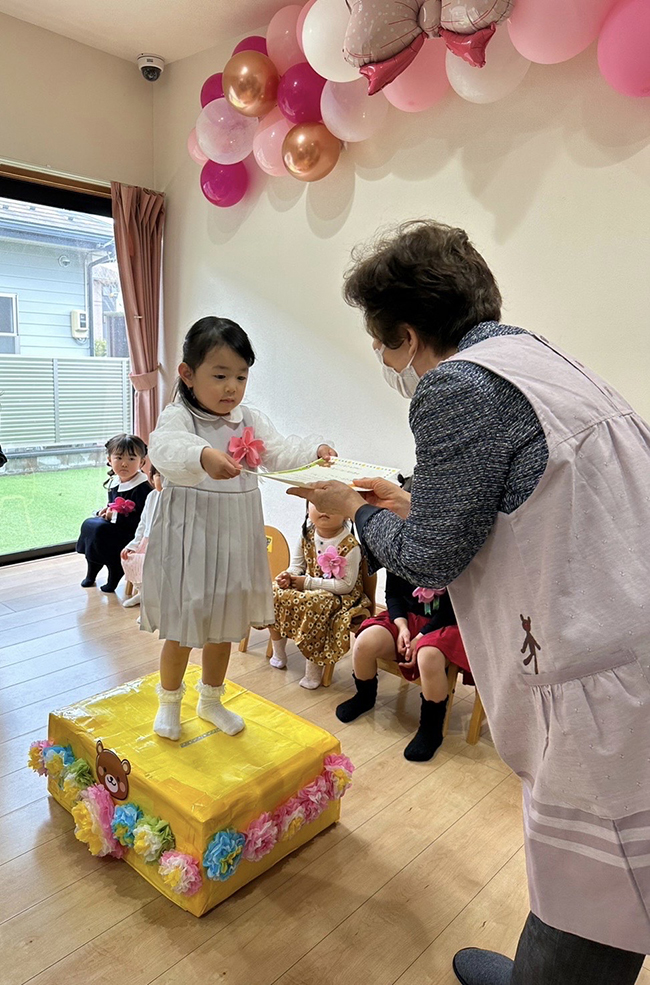 くまちゃん保育園の散歩風景